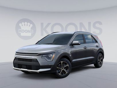 New 2025 Kia Niro EX