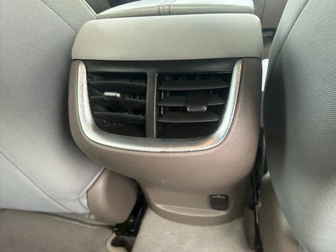 Used 2022 Chevrolet Malibu LT image 15