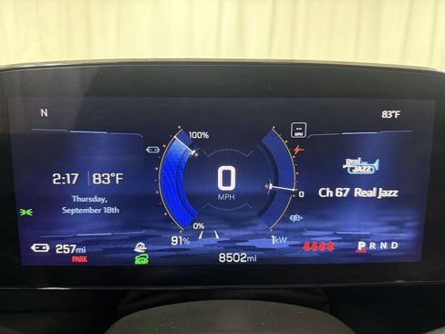 Used 2024 Chevrolet Blazer EV LT image 17