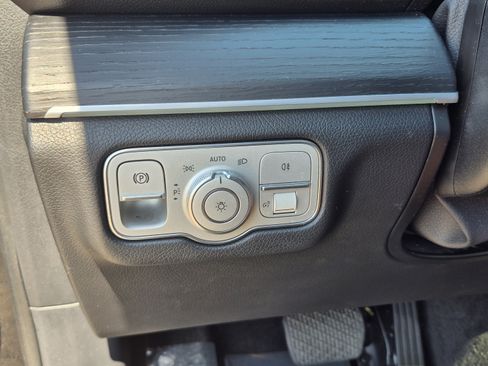 Used 2023 Mercedes-Benz GLE 450 4MATIC image 29