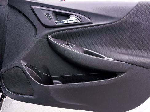 Used 2025 Chevrolet Malibu LS image 32