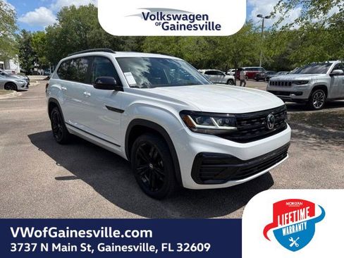 Certified 2023 Volkswagen Atlas SEL R-Line AWD/4WD image 1