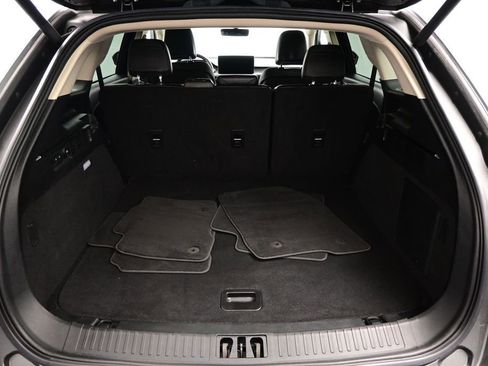 Used 2023 Lincoln Nautilus FWD w/ Premium Package image 32