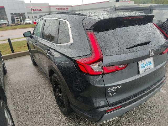 Used 2023 Honda CR-V Sport Touring image 6