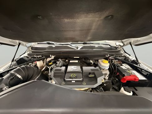 Used 2020 RAM 3500 Tradesman AWD/4WD image 23