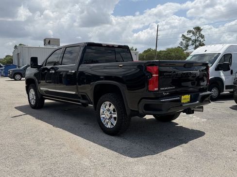 Used 2024 Chevrolet Silverado 2500 High Country w/ High Country Premium Package image 5
