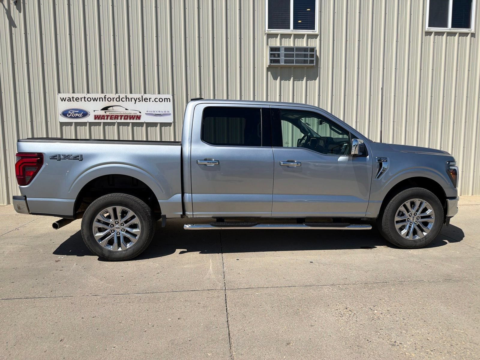 Used 2025 Ford F150 Lariat w/ Equipment Group 501A Mid AWD/4WD image 1