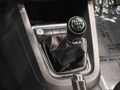 Used 2017 Volkswagen Jetta SE FWD image 8