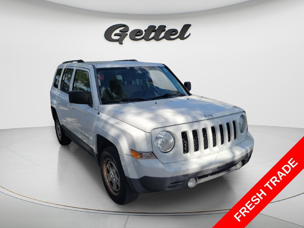 Used 2016 Jeep Patriot Sport w/ Power Value Group FWD image 1