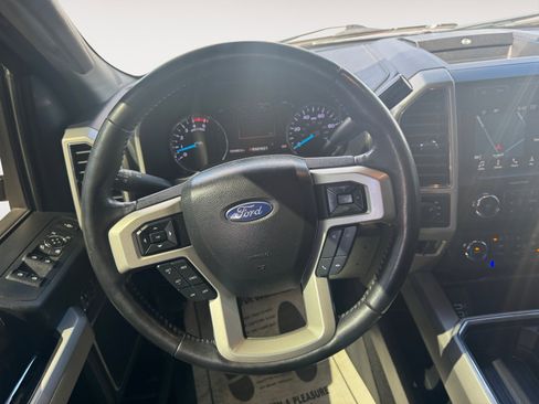 Used 2019 Ford F250 Lariat w/ Lariat Ultimate Package AWD/4WD image 12