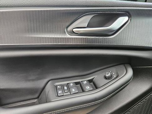 Used 2025 Jeep Grand Cherokee Laredo X RWD image 24