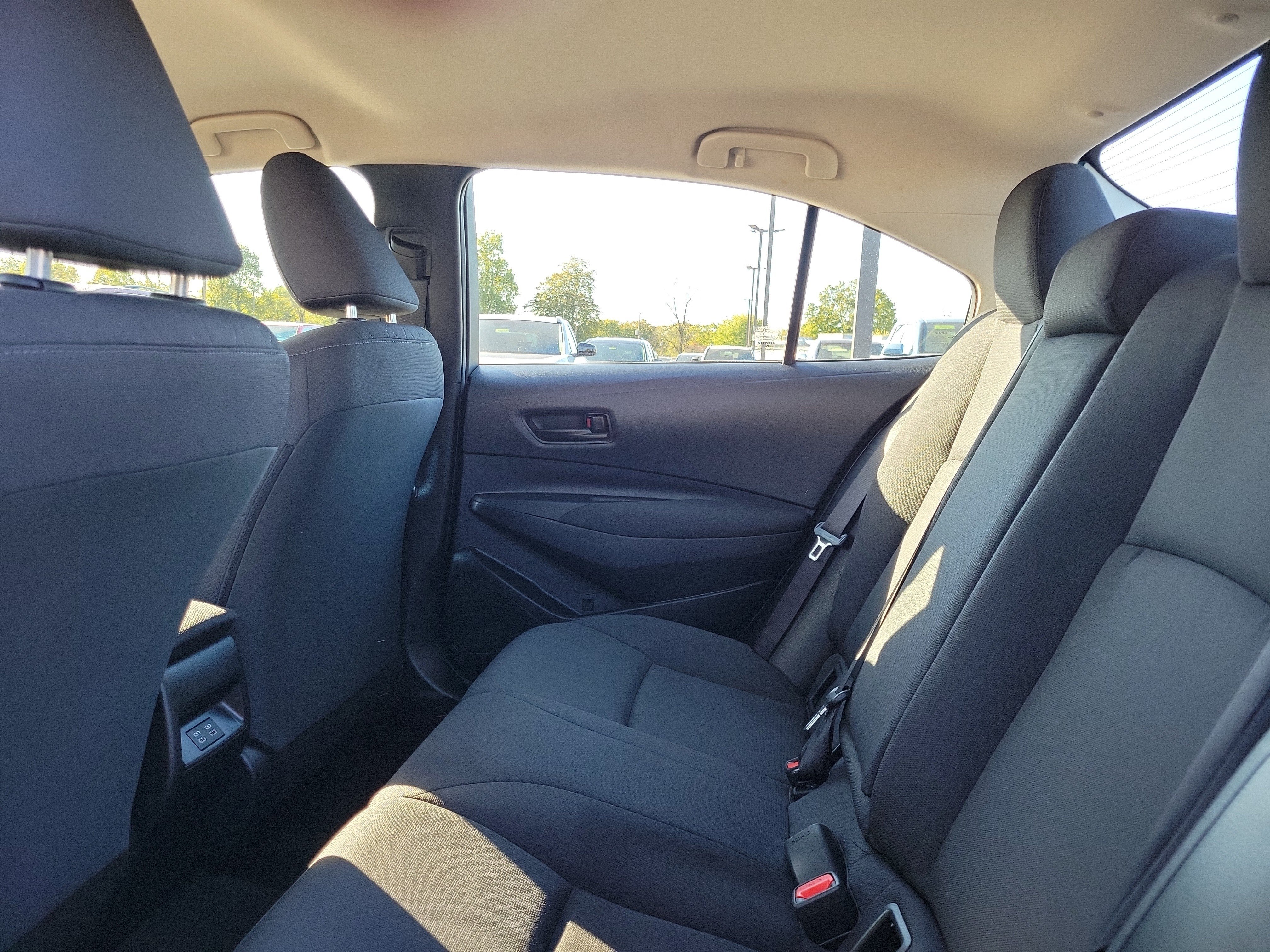 Used 2024 Toyota Corolla LE FWD image 11