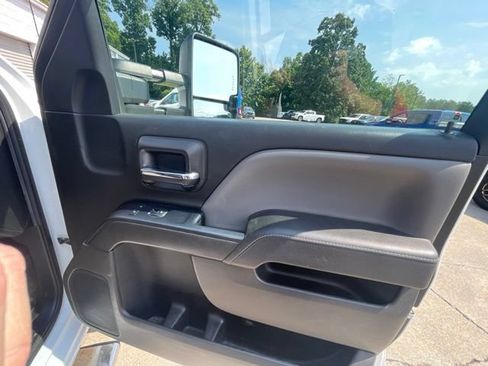 Used 2015 Chevrolet Silverado 2500 W/T w/ WT Convenience Package AWD/4WD image 22