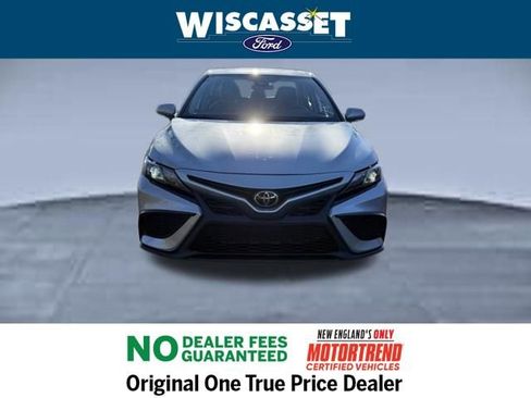 Used 2024 Toyota Camry SE image 9