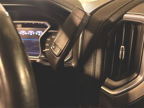 Used 2021 GMC Sierra 1500 Denali w/ Denali Ultimate Package image 16