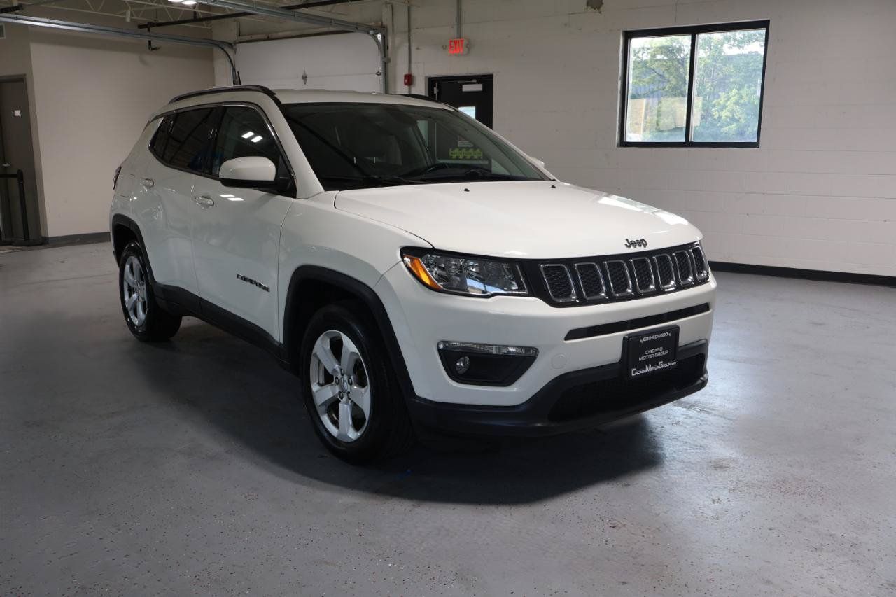 Used 2018 Jeep Compass Latitude FWD image 12