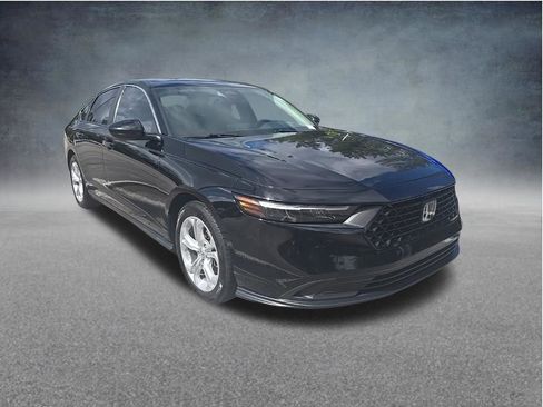 Used 2023 Honda Accord LX image 3