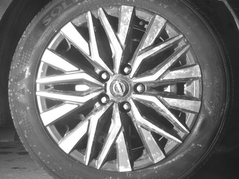 Used 2025 Nissan Altima 2.5 SV image 13