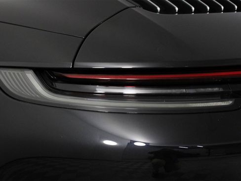 Used 2021 Porsche 911 Targa 4S image 21