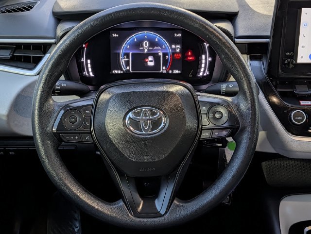 Used 2026 Toyota Corolla LE FWD image 13