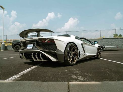 Used 2016 Lamborghini Aventador LP 750-4 Superveloce AWD/4WD image 38
