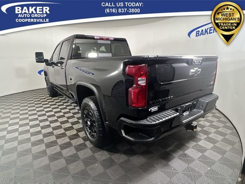 Used 2024 Chevrolet Silverado 2500 High Country w/ High Country Premium Package image 7