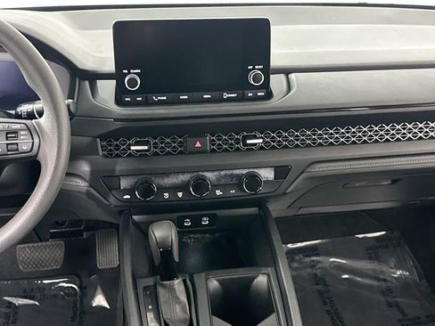 Used 2024 Honda Accord EX image 18