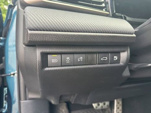Used 2025 Toyota Camry SE FWD image 26