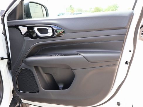 New 2026 Jeep Compass Latitude w/ Quick Order Package 29K image 8