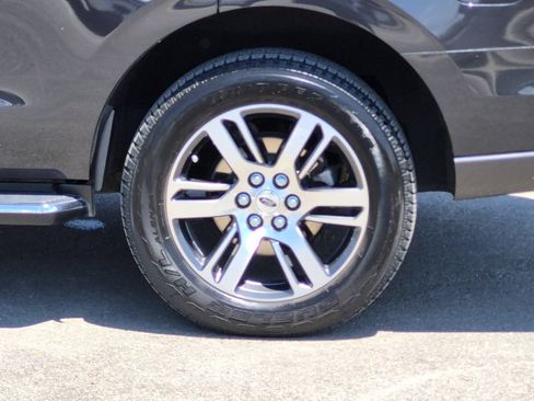 Used 2022 Ford Expedition XLT RWD image 26