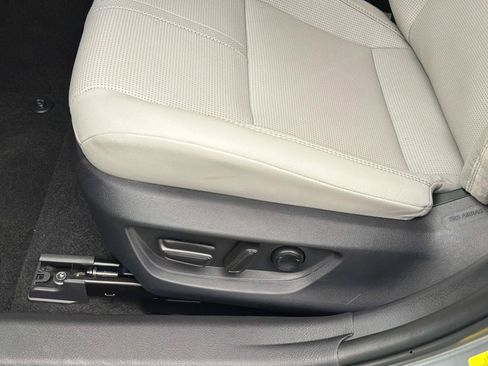 Used 2025 Toyota Camry XLE w/ Premium Plus Package FWD image 18