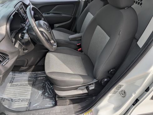 Used 2018 RAM ProMaster City Tradesman SLT FWD image 16