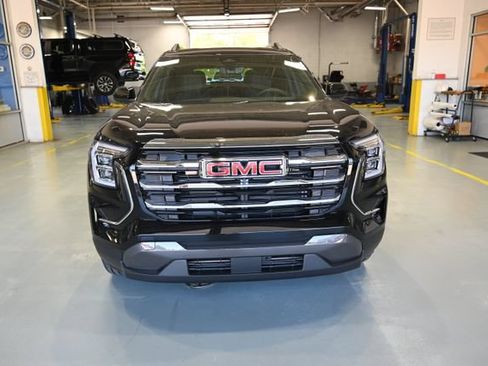 New 2026 GMC Terrain Elevation w/ Elevation Premium Package AWD/4WD image 2