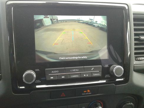 Used 2022 Nissan Frontier S w/ Technology Package image 18