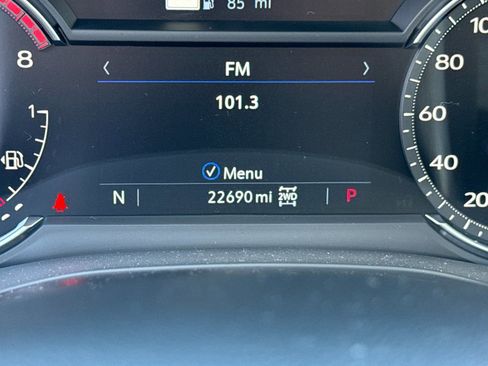 Used 2024 Cadillac XT6 Premium Luxury image 31