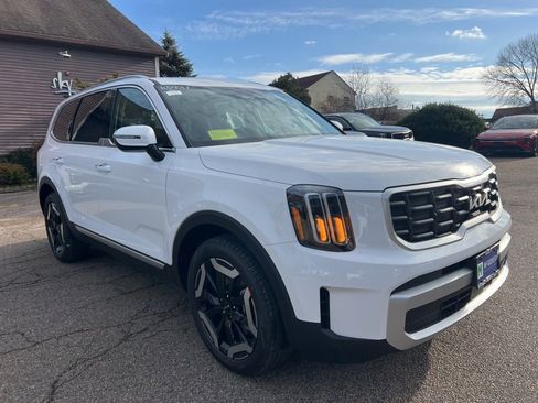 New 2025 Kia Telluride S image 5