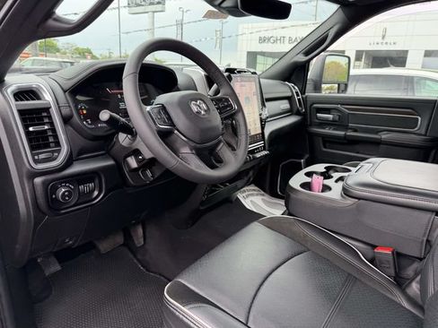 Used 2026 RAM 2500 Laramie AWD/4WD image 10
