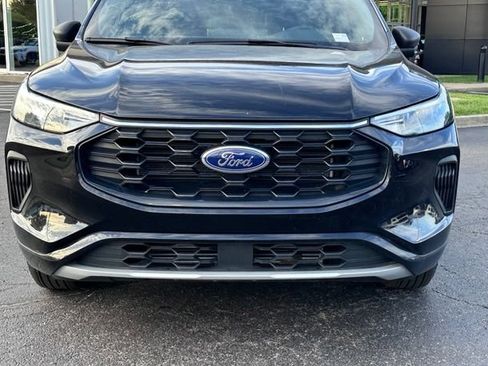 Used 2024 Ford Escape ST-Line w/ Tech Pack #1 AWD/4WD image 4