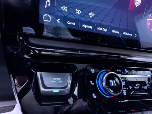 Used 2024 GMC Sierra 1500 AT4X image 17