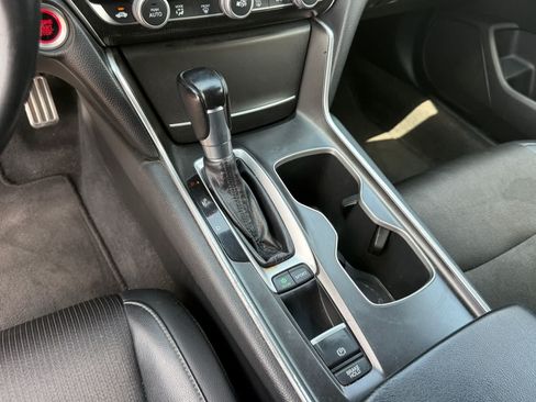 Used 2018 Honda Accord Sport image 24