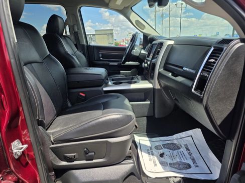 Used 2018 RAM 1500 Laramie w/ Convenience Group AWD/4WD image 17