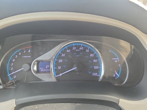 Used 2012 Toyota Sienna AWD image 8