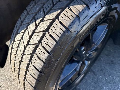 Used 2022 Jeep Grand Cherokee Limited image 7