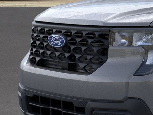 New 2025 Ford Maverick XL image 18