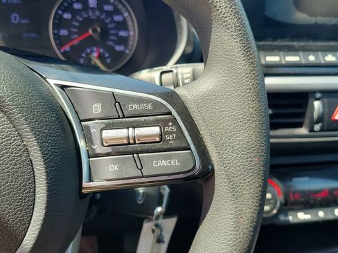 Used 2019 Kia Forte LXS FWD image 19