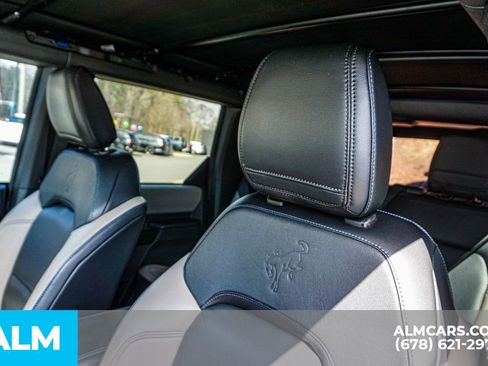 Used 2024 Ford Bronco Wildtrak image 17