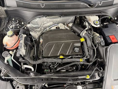 Used 2024 Chevrolet Trax RS w/ Sunroof Package FWD image 29