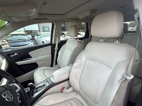 Used 2012 Dodge Journey Crew w/ Flexible Seating Group image 14