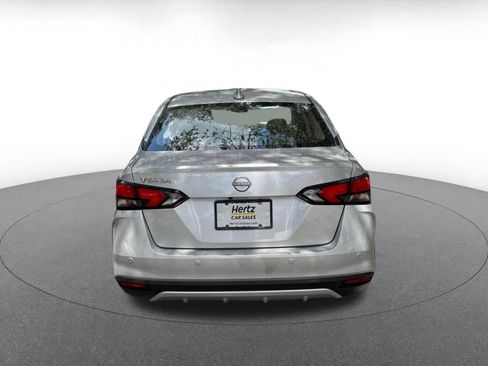 Used 2025 Nissan Versa SV FWD image 6