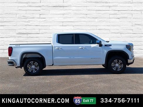 Used 2024 GMC Sierra 1500 SLE image 4